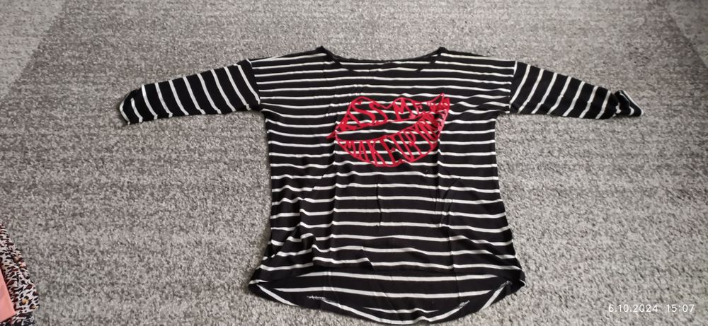 Bluzka damska.     .