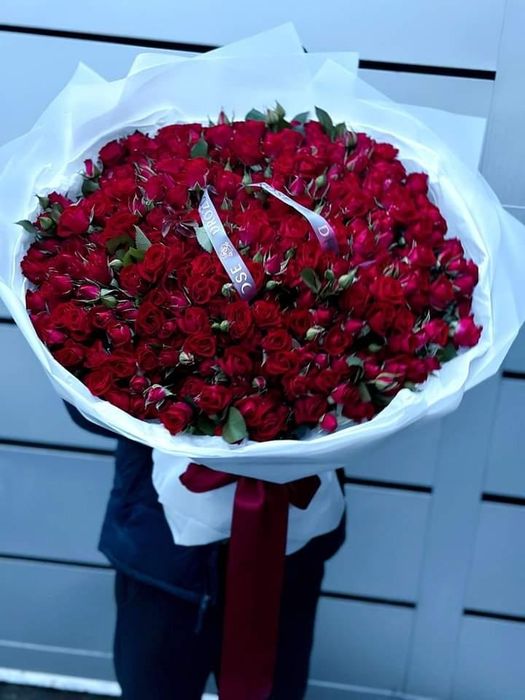 Квіти на доставку, Гуртівня квітів,троянда,рози,101 троянда,букети,опт