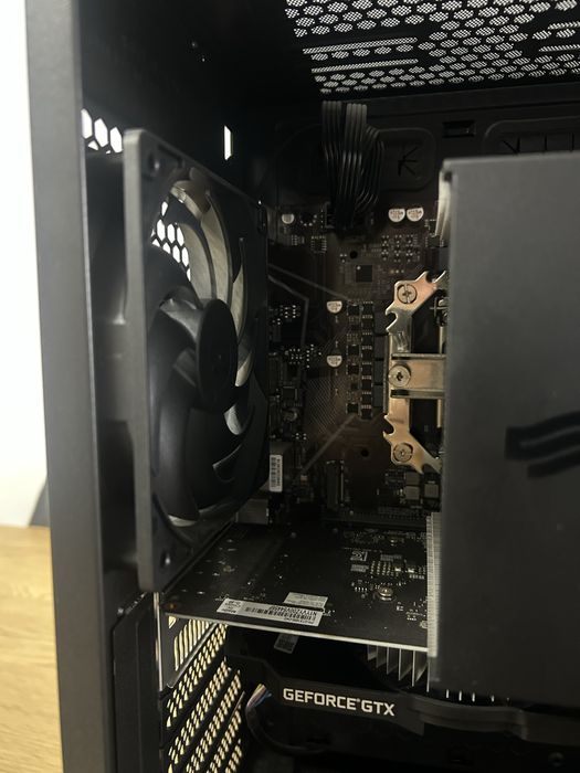 Komputer stacjonarny