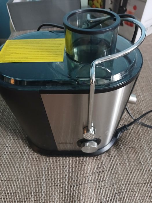 Sokowirówka  do warzyw owoców.