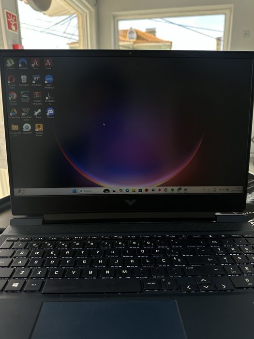 Notebook Gamer HP Victus 16 + Comando