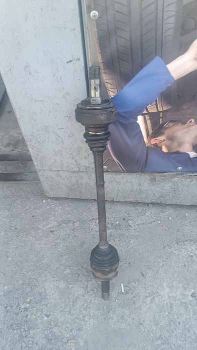 Полуось задня віто 639