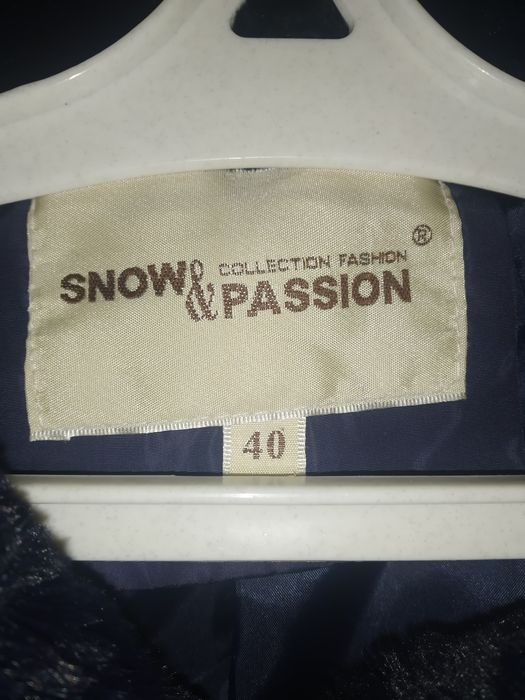 Продам пальто куртку женскую,рр 40 (s/m) , состояние супер,теплющее