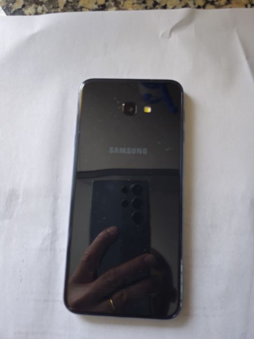 Samsung galaxy j4 plus