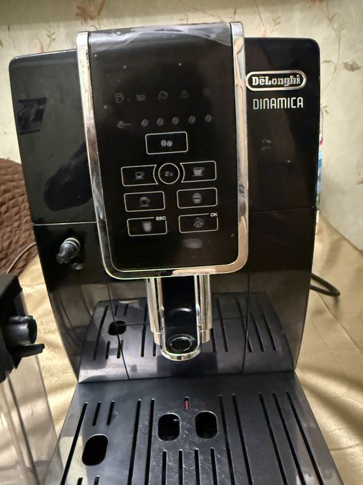 Кофемашина Delonghi