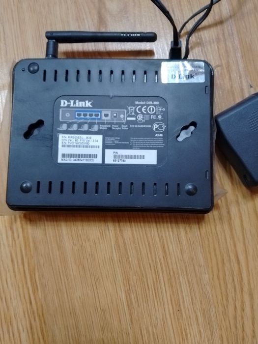Продаємо Wi-Fi роутер D-Link DIR-300!