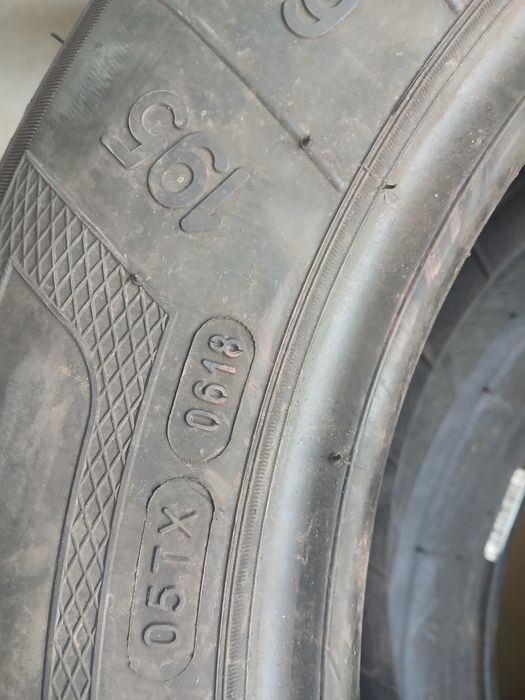 2 pneus 195 60 r15 Kleber