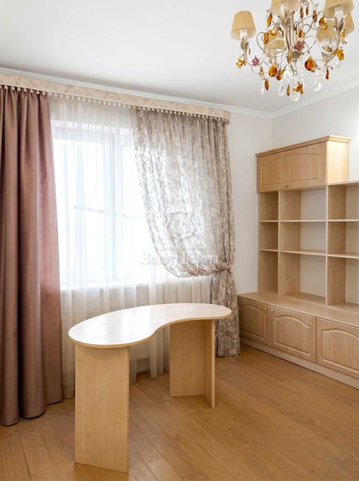 Квартира, 3к. Дизайнерський ремонт. Марії Лагунової, 18б, місто Бровари
