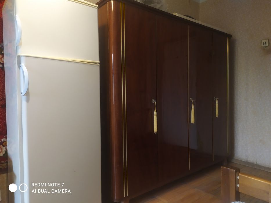 Шафа 3-х дверна, виробництво Німеччина