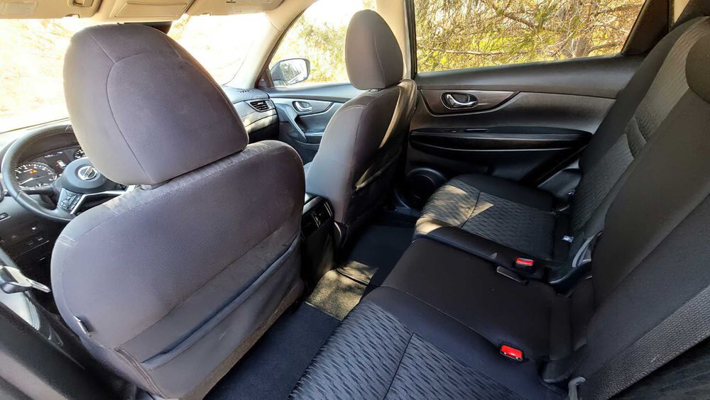 Nissan Rogue S      2019