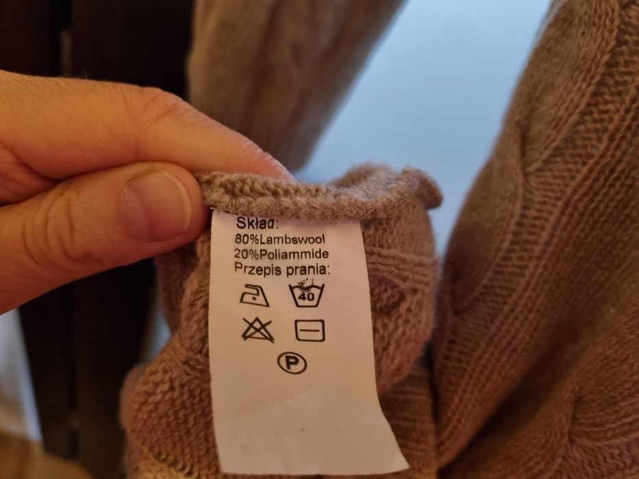 piękna dzianinowa sukienka, bezowa, wełna S