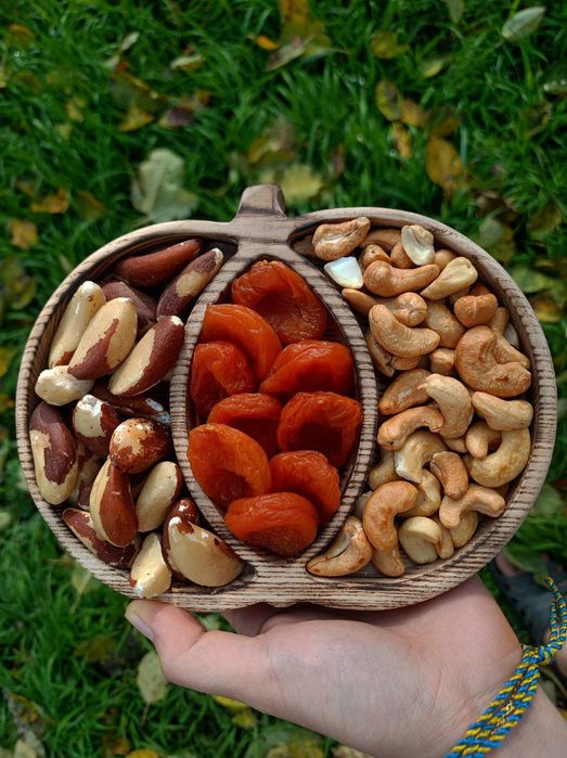 Дерев'яна тарілка -  гарбуз