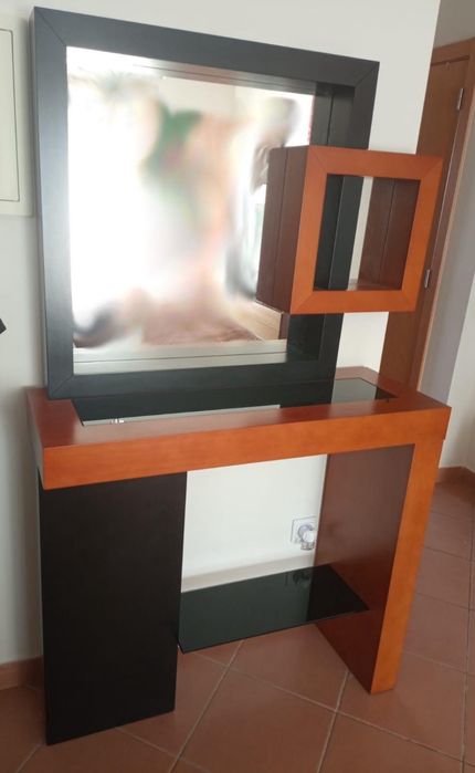 Cómoda com espelho