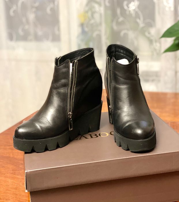 Шкіряні черевики/ ботильйони/ чобітки