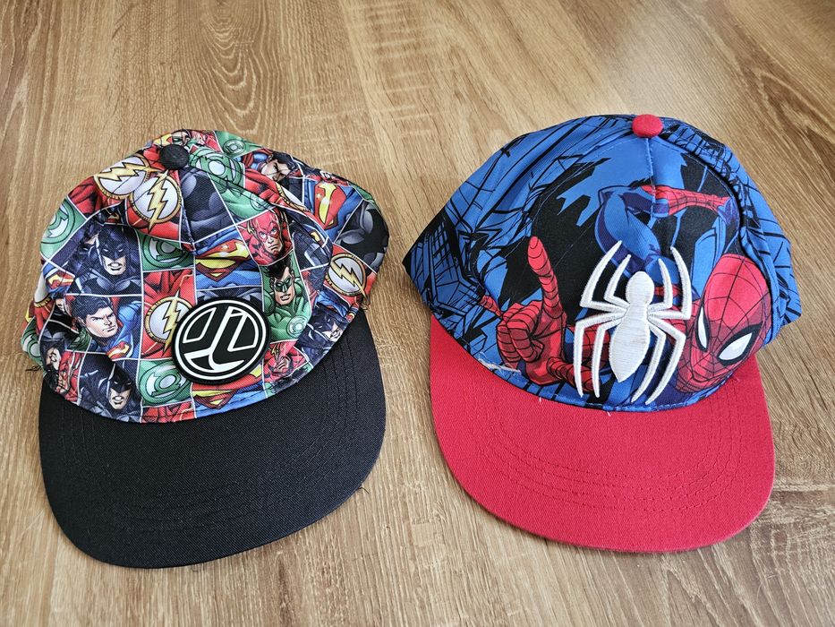 Czapki z daszkiem dla chlopca avengers spiderman
