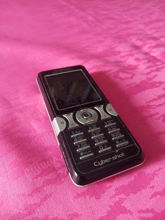 Sony Ericsson K550i Cyber-shot | Ретро телефон 2000-х