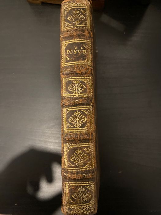 Josué, traduzido em francês. Livro de 1687.