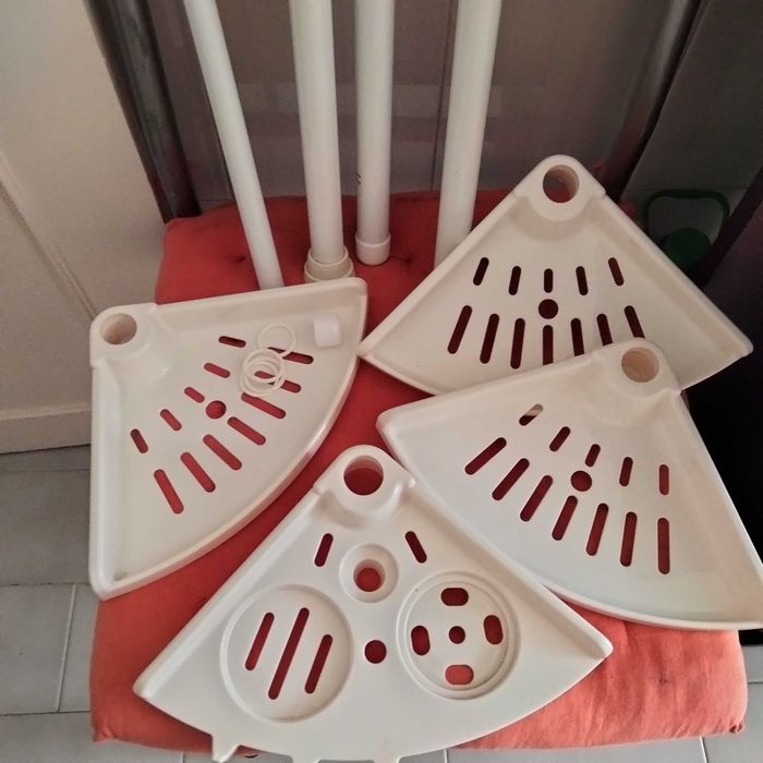 Toalheiros e outros acessórios para casa de banho