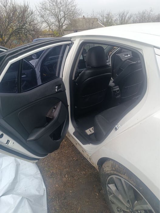 Продам  Kia   k6