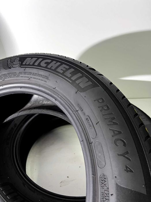 Pneus Michelin Primacy 4 - 215/60/17 - Muito Bons