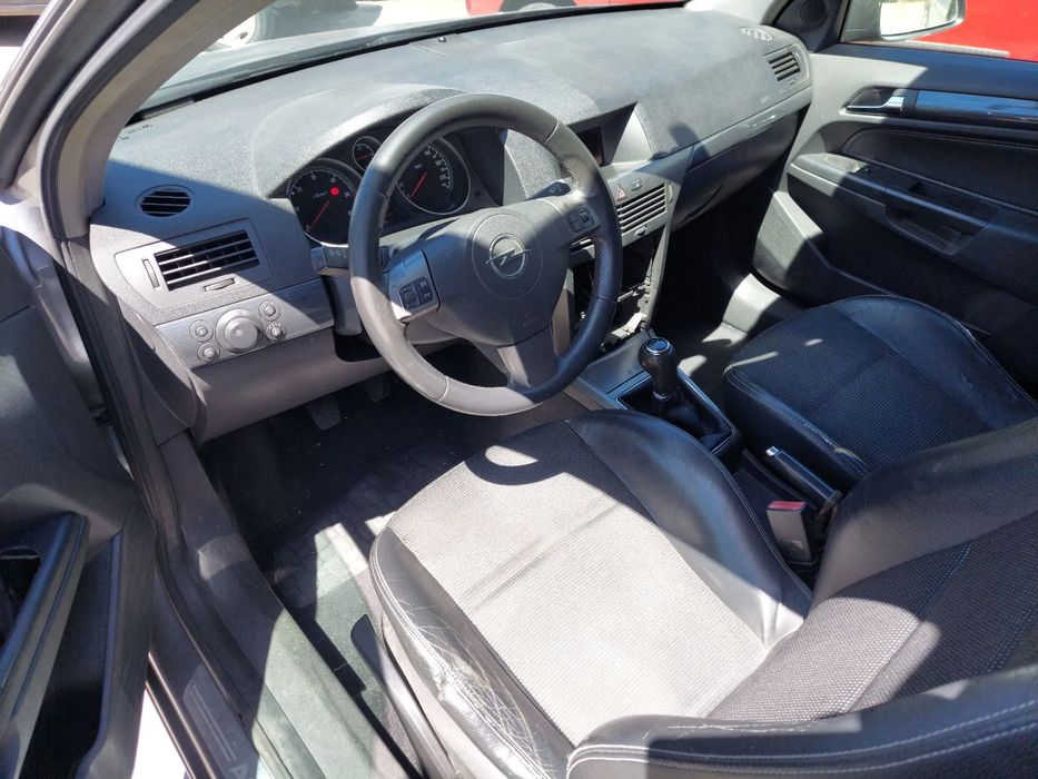 Para peças OPEL Astra H Caravan (L35)