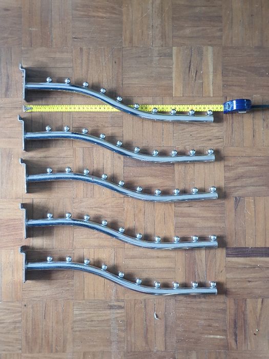 Ganchos metálicos para cabides painel multiperfil64584503898241121