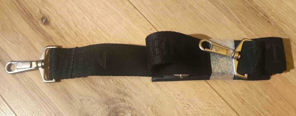 Kosmetyczka podróżna z polikarbonu marki WITTCHEN granatowa