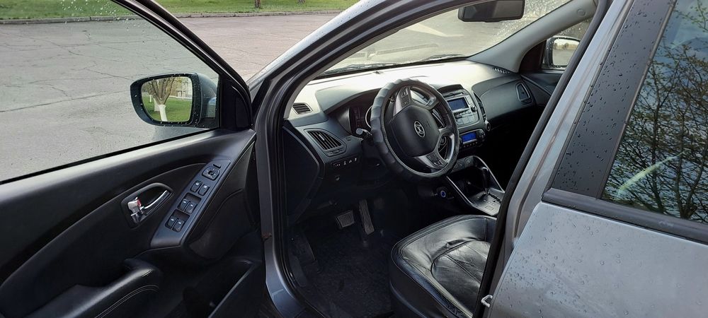 HYUNDAI IX35  2.0 газ/бензин