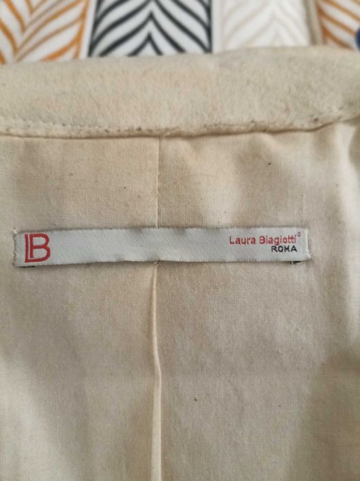 Casaco Comprido em Branco de "Laura Biagiotti" - Roma (Made in Italy)