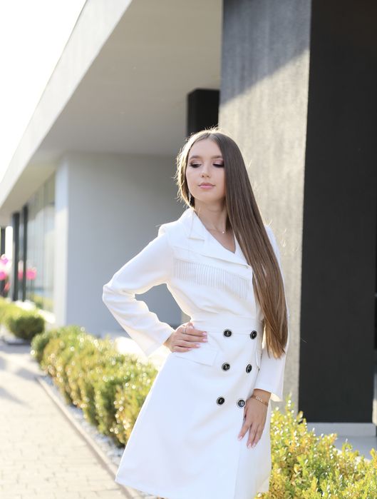 Сукня з поясом, розмір S