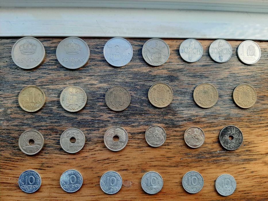 Moedas de Espanha (25, 5, 2, 1, 0,50, 0,10)