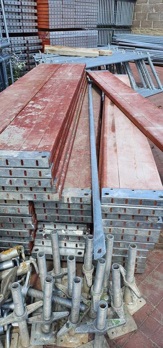 Rusztowanie używane elewacyjne sprzedaż poszczególne elementy dostawa