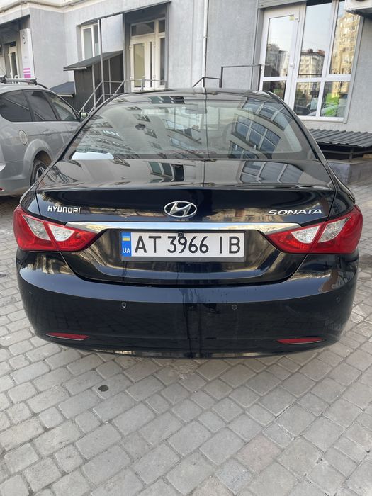 Hyundai Sonata 2012 Автомат | 2.0 Газ/Бензин | Власник, 2 комплекти нової гуми