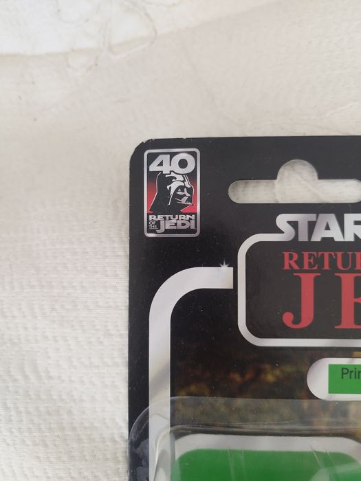 Figura comemorativa de 12 cm da Princesa Leia de Star Wars.