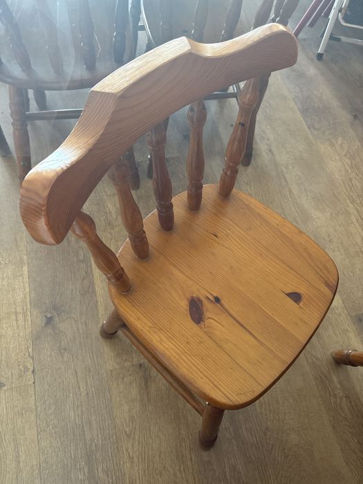 Mesas e Cadeira em Pinho