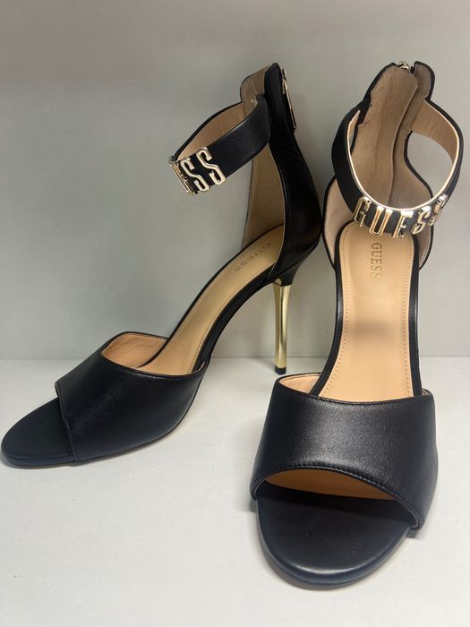 Босоніжки Gess 39 розмір