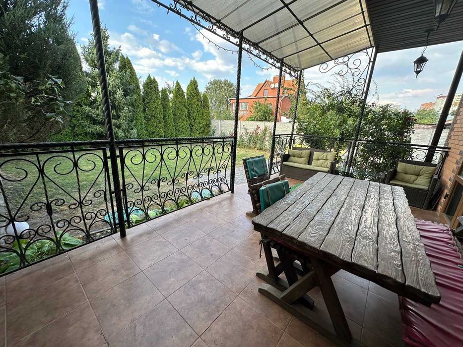 Продам КАЧЕСТВЕННЫЙ ДОМ посёлок Кирова м Ак Павлова и Ак Барабашова AB