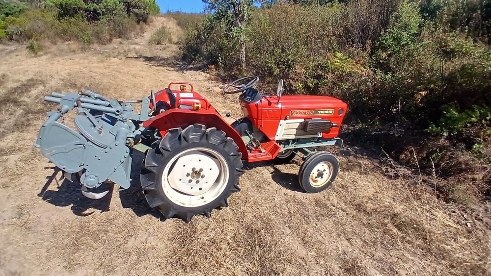 Mini trator yanmar