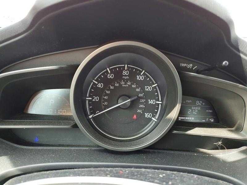 MAZDA Mazda3 2018 VIN 3MZBN1V35JM214058 фото оголошення 9 з 11
