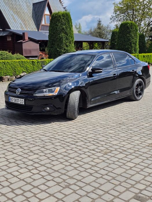 Продам VW Jetta.