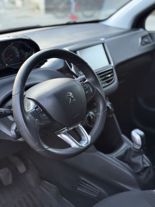 Peugeot 208 1.2 Nacional