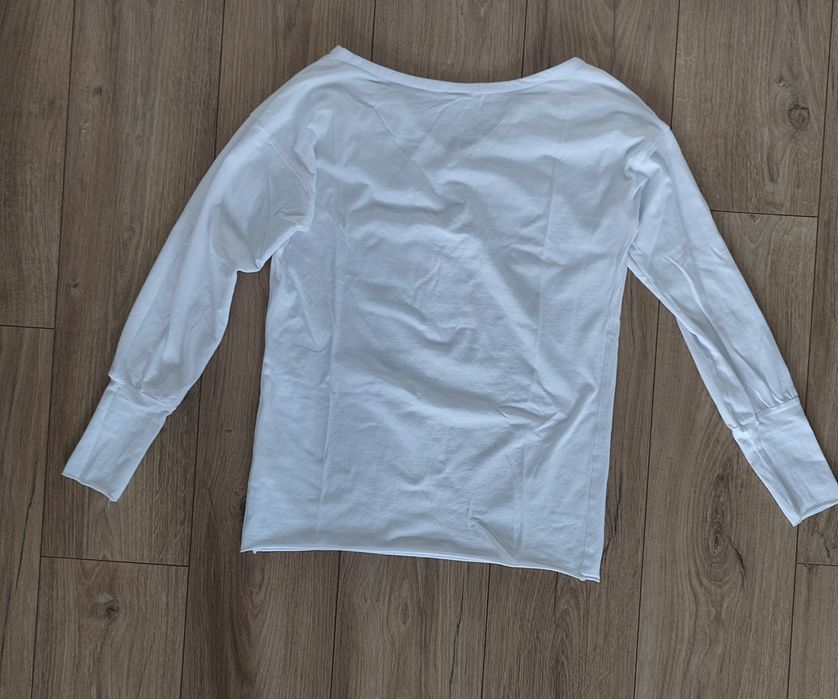 Damska bluzeczka z długim rękawem