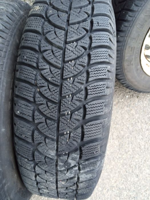 Резина Зимова с дисками R13 на ВАЗ