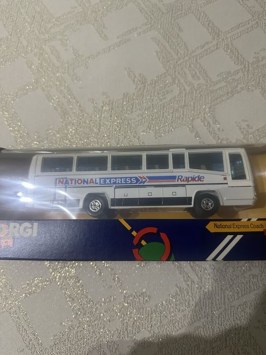 Autocarro miniatura da corgi