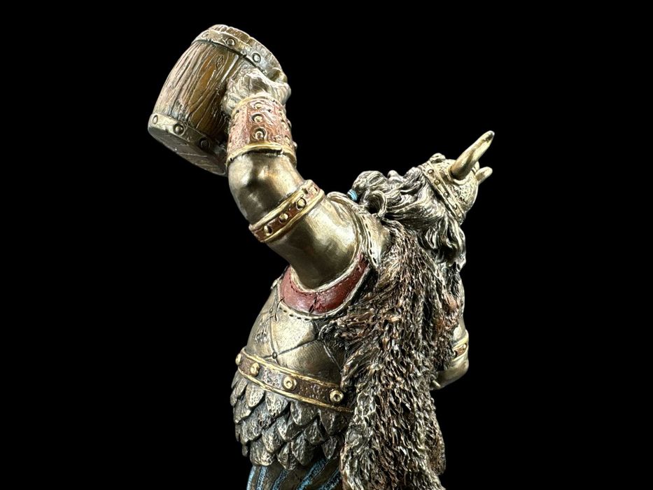 Stojący Wiking Z Kuflem Veronese (Wu76801a4)