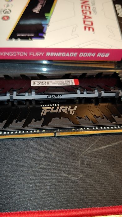 DDR 4 Kingston Fury Renegade RGB 2x16gb 3600mhz