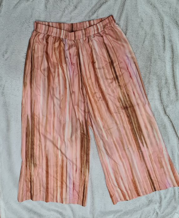 Conjunto top e calças