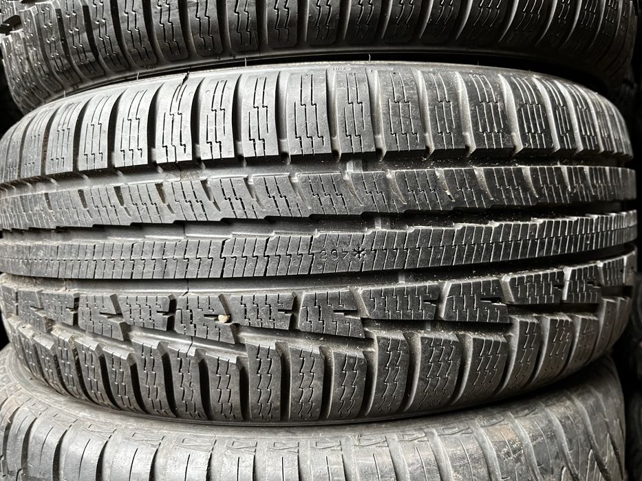 215/45/R17 (зима) Nokian WR вул.дружківська12