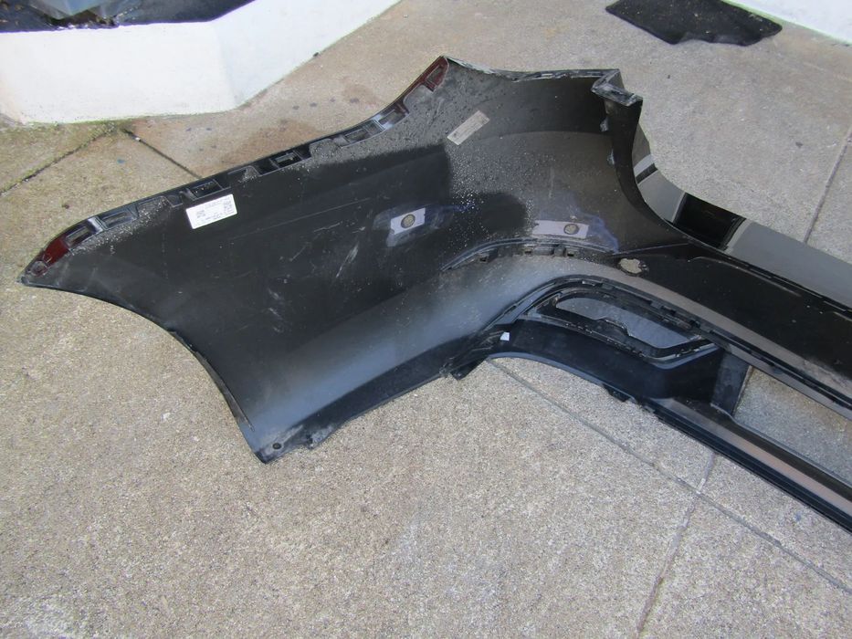 Para-choques tras Seat Leon carrinha ano 2023 (original), usado