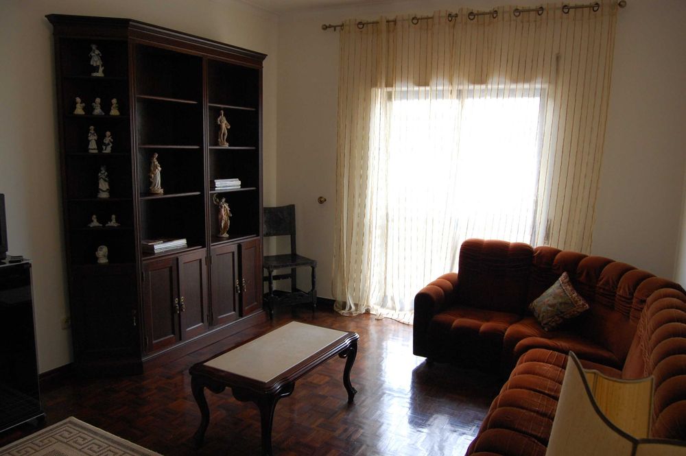 Apartamento para alugar férias - de 4 de Julho a 5 de Setembro